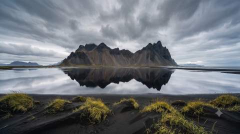 Восточные фьорды (Austurland), Мыс Стоккснес (Stokksnes), Гора Вестрахорн (Vestrahorn)