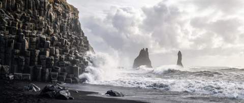 Пляж Рейнисфьяра (Reynisfjara), Водопад Скогафосс (Skógafoss), Водопад Сельяландсфосс (Seljalandsfoss)